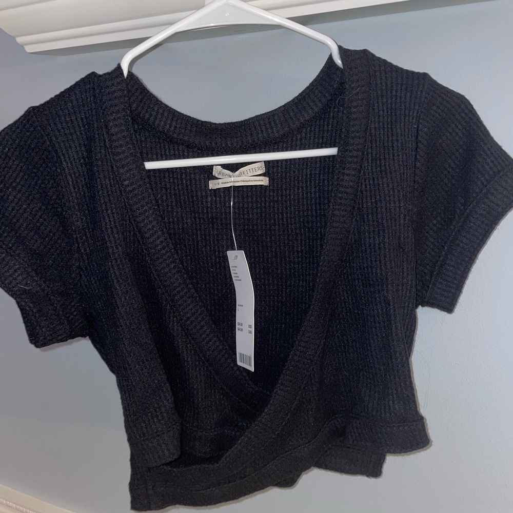 Black cross crop top